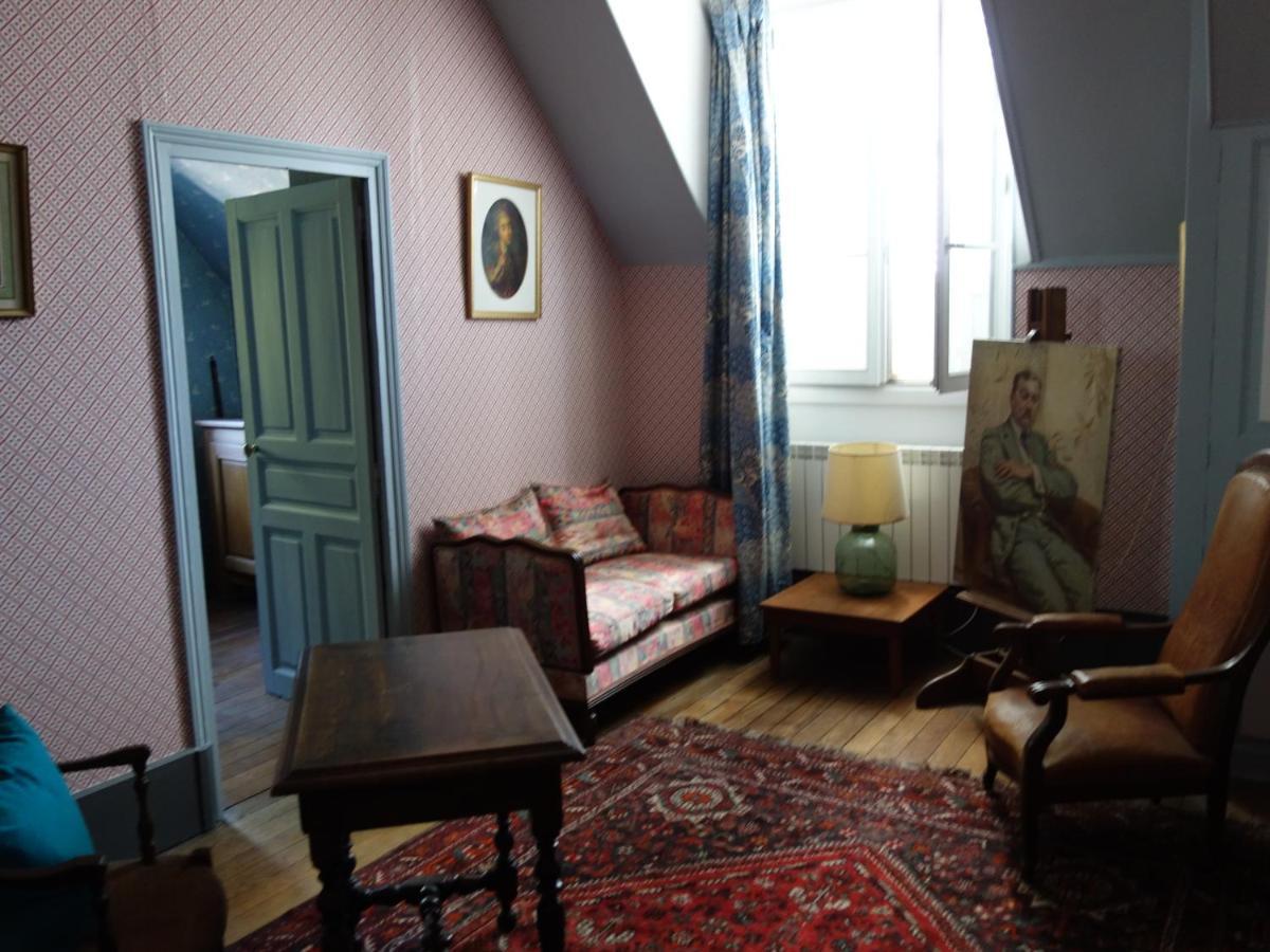 Le Chevalier D'Eon Bed & Breakfast Tonnerre Luaran gambar